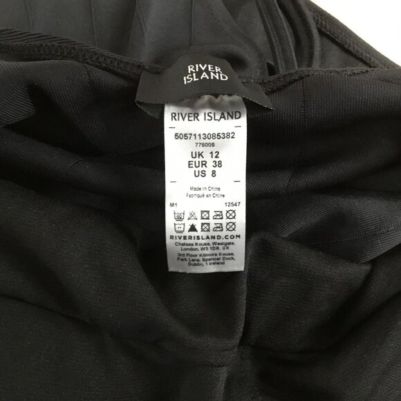 River Island Scoop Neck Chain Belt One-Piece Swimsuit Black 8 - Picture 4 of 5